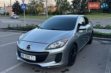 Седан Mazda 3 2012 в Кривом Роге
