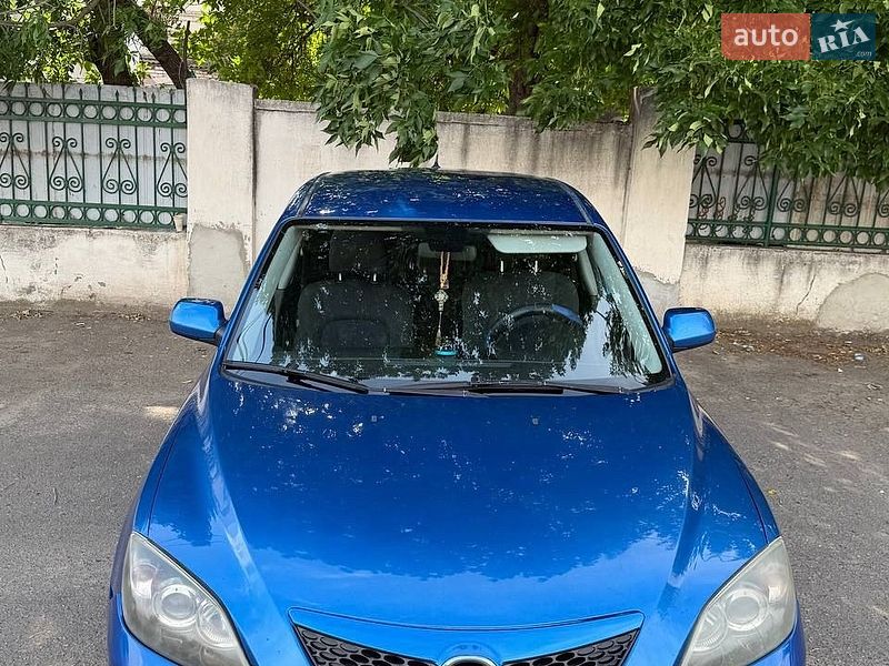 Хэтчбек Mazda 3 2005 в Николаеве