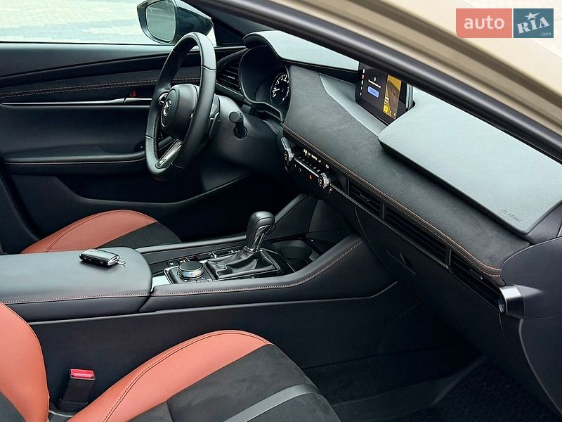 Хетчбек Mazda 3 2025 в Львові фото 56 Хетчбек Mazda 3 2025 в Львові