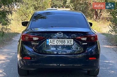 Седан Mazda 3 2018 в Днепре