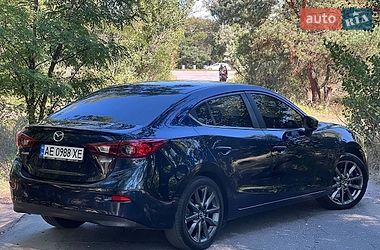 Седан Mazda 3 2018 в Днепре