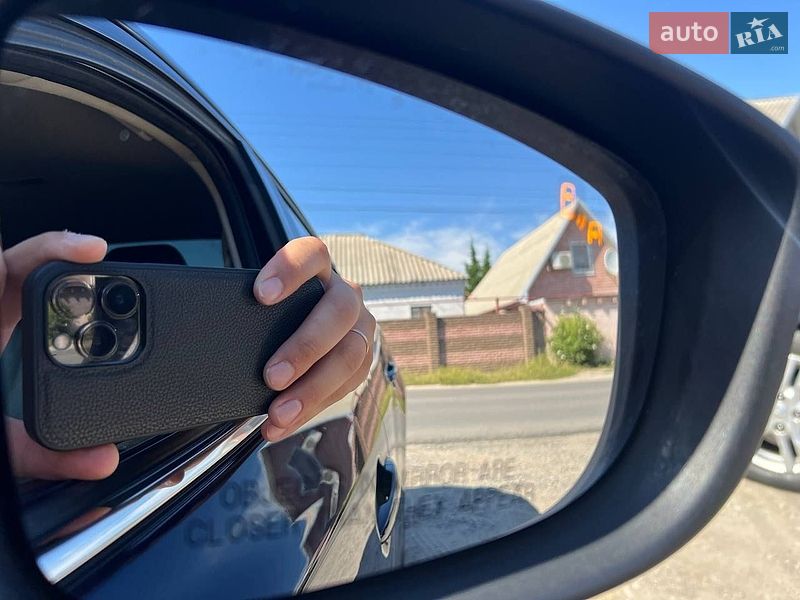 Седан Mazda 3 2018 в Днепре