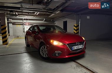 Седан Mazda 3 2015 в Львове