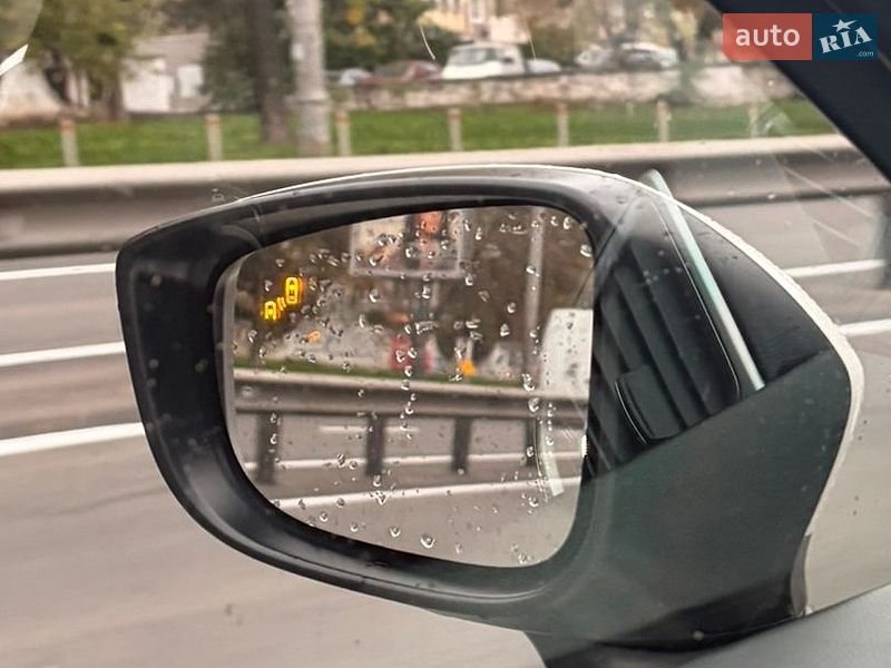 Седан Mazda 3 2018 в Киеве