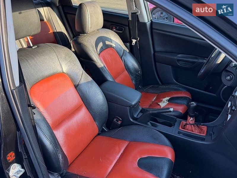 Хэтчбек Mazda 3 2008 в Киеве