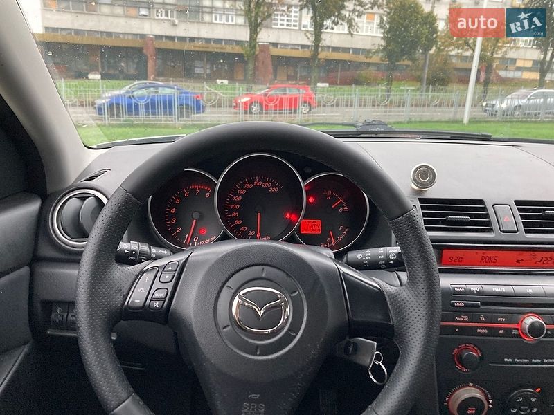 Хэтчбек Mazda 3 2006 в Киеве