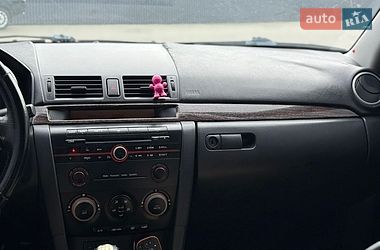 Седан Mazda 3 2006 в Ивано-Франковске