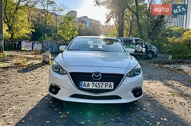 Седан Mazda 3 2016 в Києві