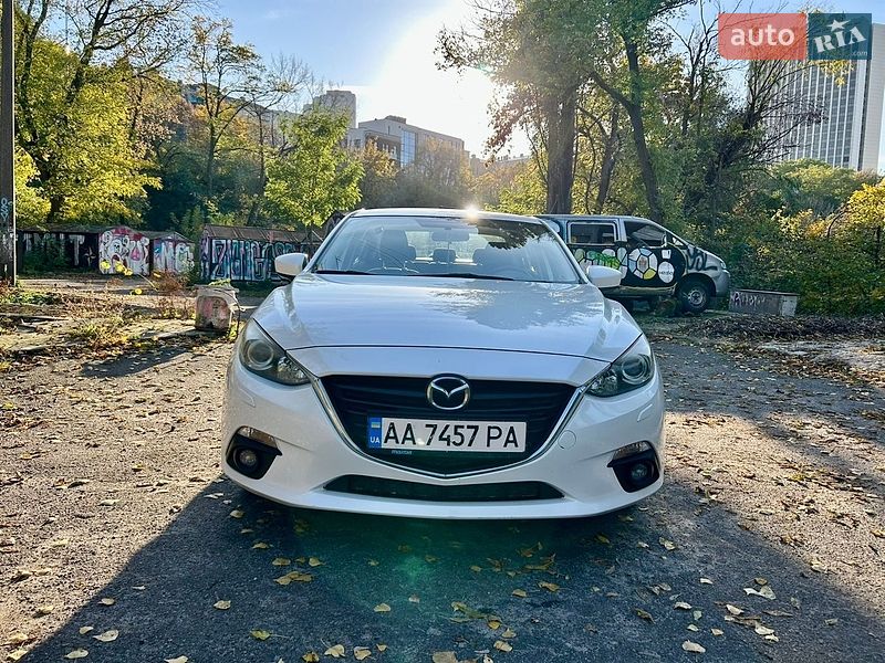 Седан Mazda 3 2016 в Києві