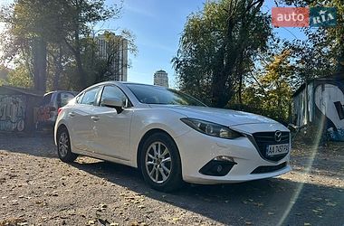 Седан Mazda 3 2016 в Києві