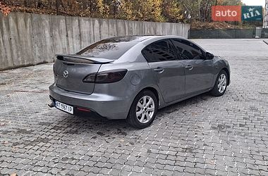 Седан Mazda 3 2011 в Івано-Франківську