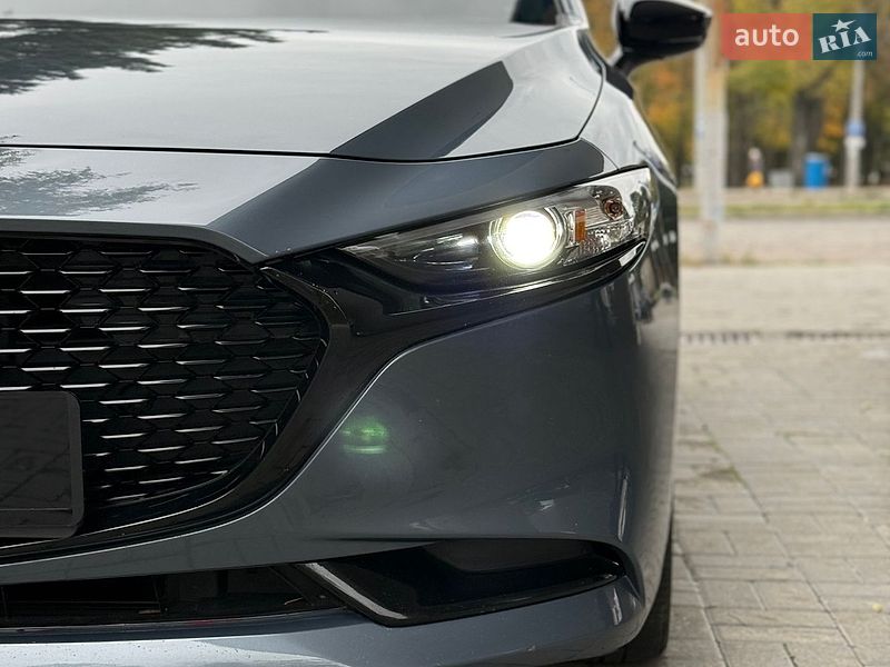 Седан Mazda 3 2023 в Дніпрі