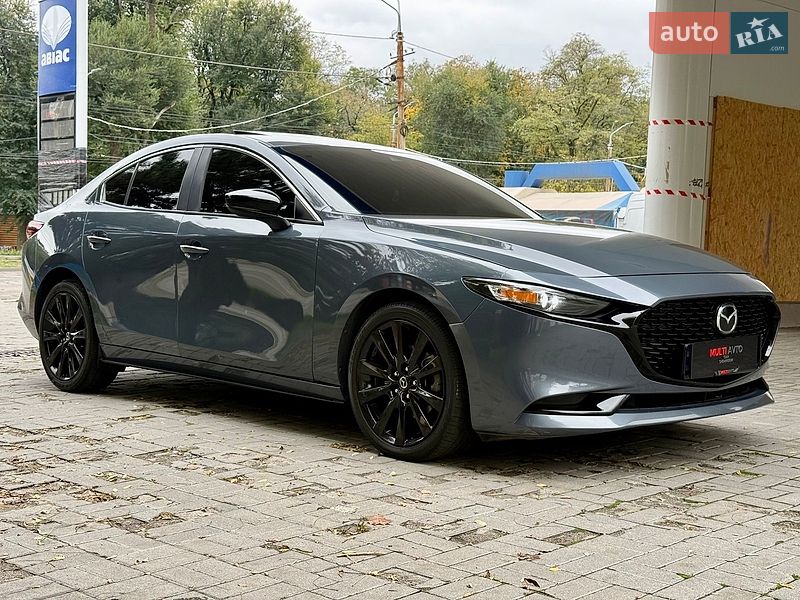 Седан Mazda 3 2023 в Дніпрі