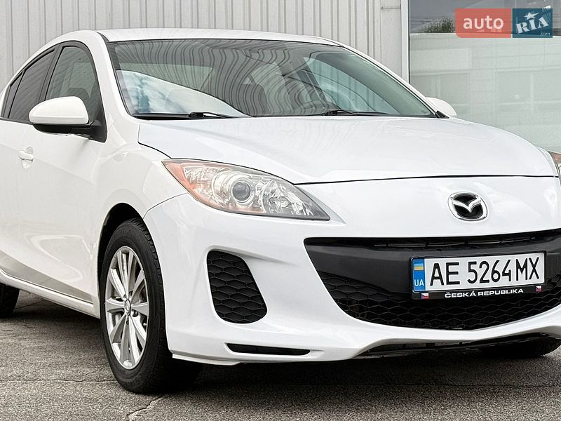 Седан Mazda 3 2013 в Запорожье