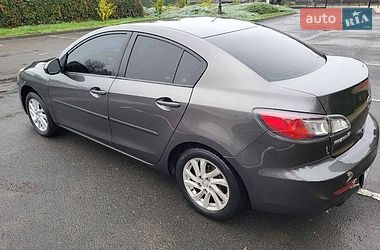 Седан Mazda 3 2011 в Черкассах