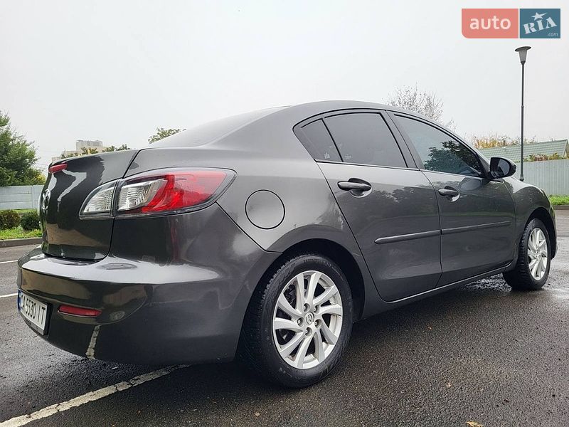 Седан Mazda 3 2011 в Черкассах