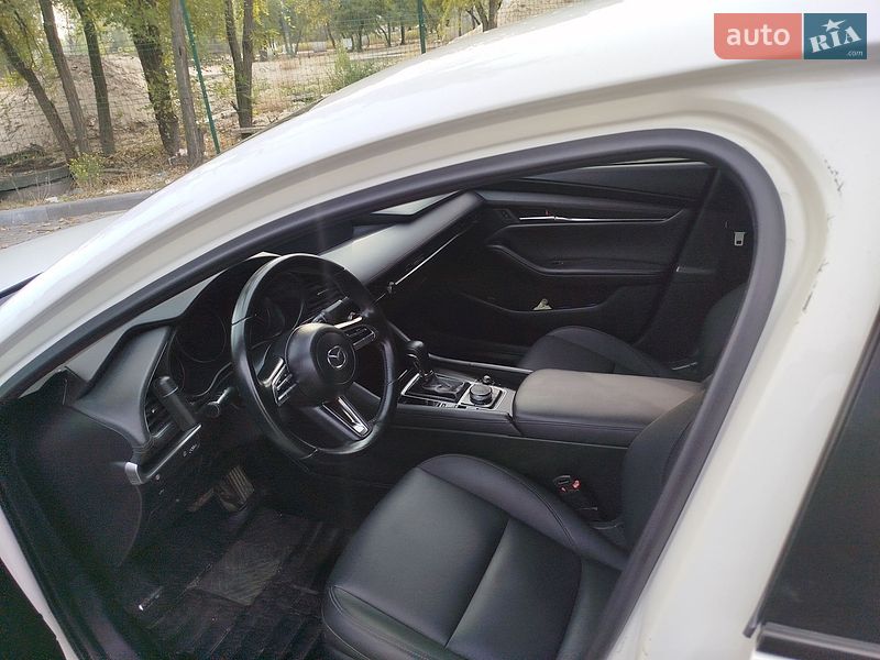 Седан Mazda 3 2019 в Дніпрі