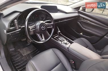 Седан Mazda 3 2019 в Дніпрі