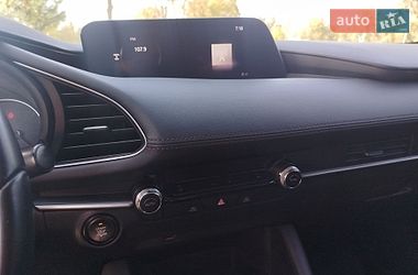 Седан Mazda 3 2019 в Дніпрі