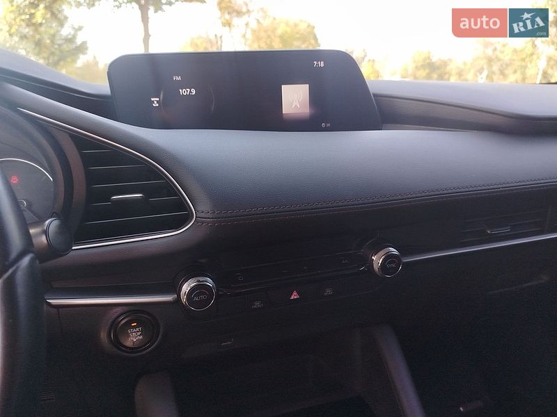 Седан Mazda 3 2019 в Дніпрі