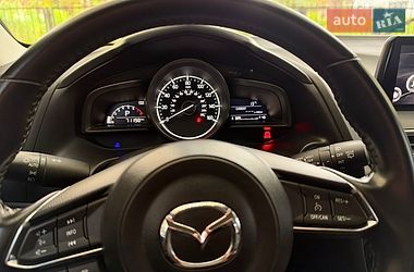 Хэтчбек Mazda 3 2018 в Днепре