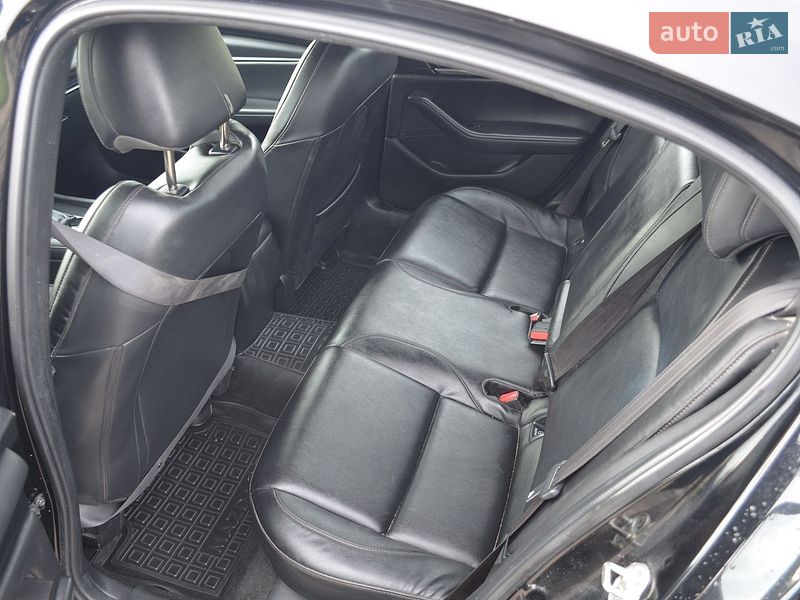 Седан Mazda 3 2021 в Черкасах