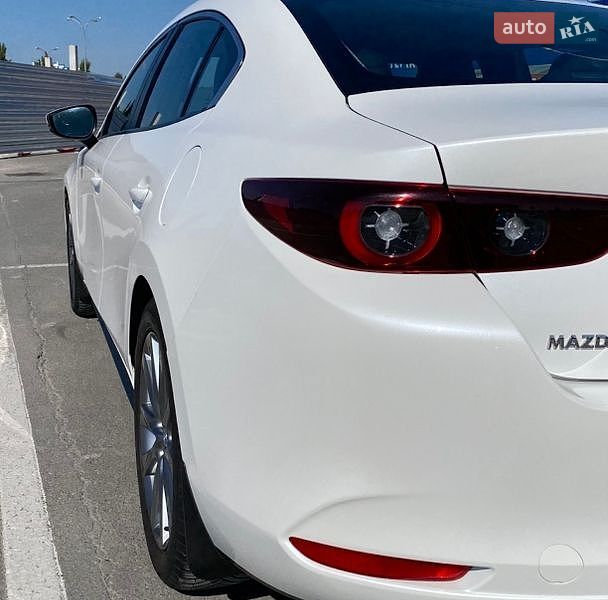 Седан Mazda 3 2023 в Кам'янець-Подільському