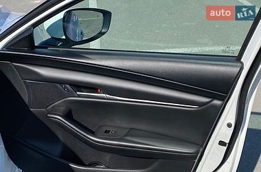 Седан Mazda 3 2023 в Кам'янець-Подільському