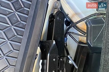 Седан Mazda 3 2023 в Кам'янець-Подільському