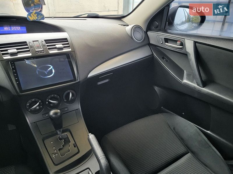 Седан Mazda 3 2011 в Черкассах
