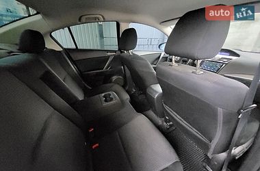 Седан Mazda 3 2011 в Черкассах