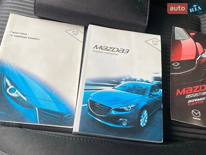 Седан Mazda 3 2015 в Киеве документ