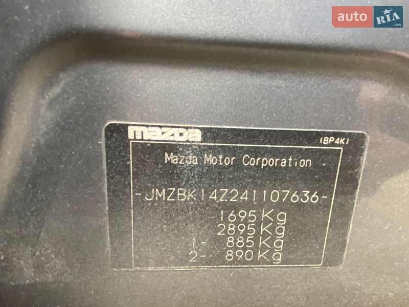Хэтчбек Mazda 3 2003 в Киеве