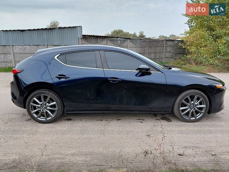 Хэтчбек Mazda 3 2023 в Днепре