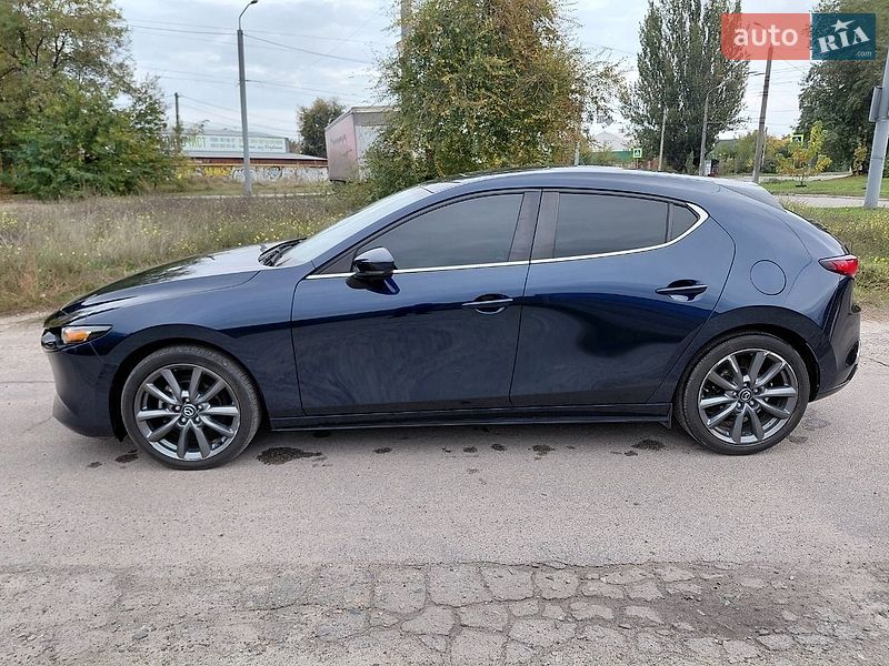 Хэтчбек Mazda 3 2023 в Днепре