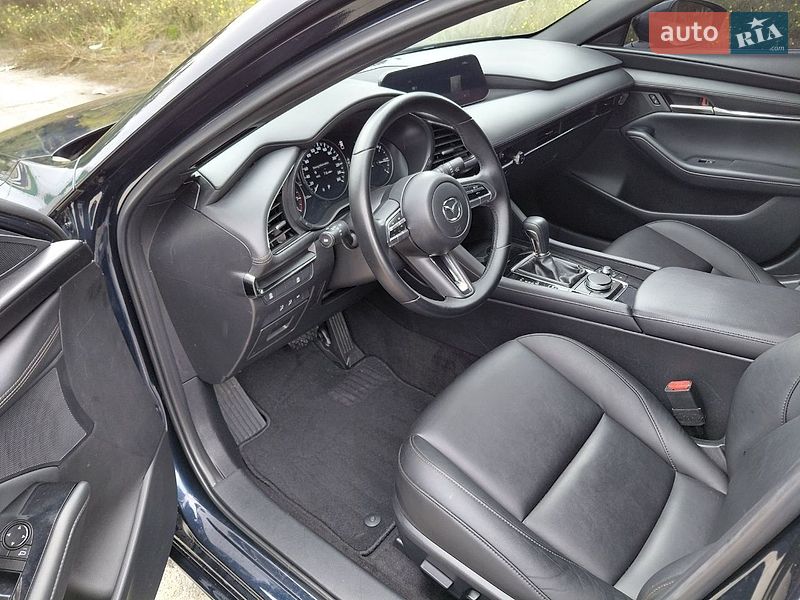 Хэтчбек Mazda 3 2023 в Днепре