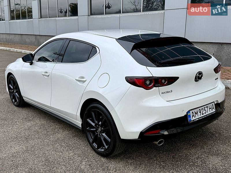 Хэтчбек Mazda 3 2021 в Киеве