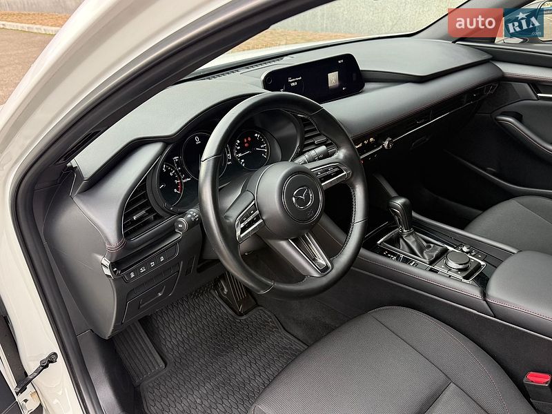 Хэтчбек Mazda 3 2021 в Киеве