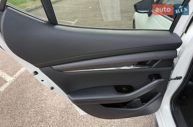 Хэтчбек Mazda 3 2021 в Киеве