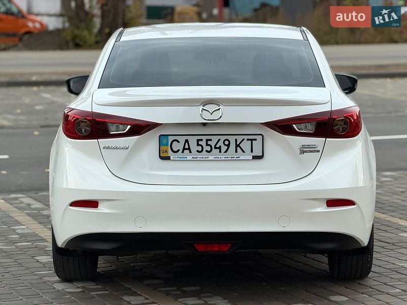 Седан Mazda 3 2014 в Виннице