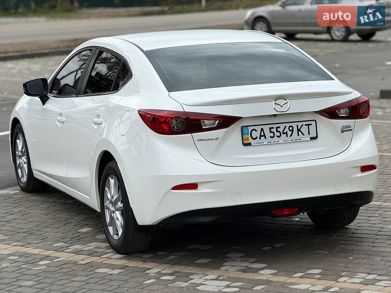 Седан Mazda 3 2014 в Виннице