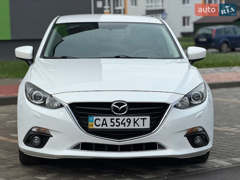 Седан Mazda 3 2014 в Виннице