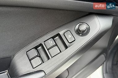Седан Mazda 3 2014 в Виннице