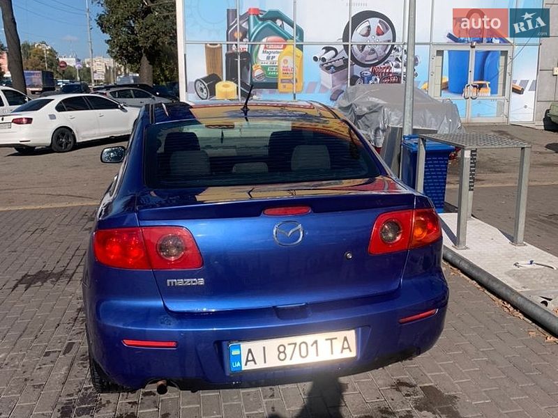 Седан Mazda 3 2003 в Киеве