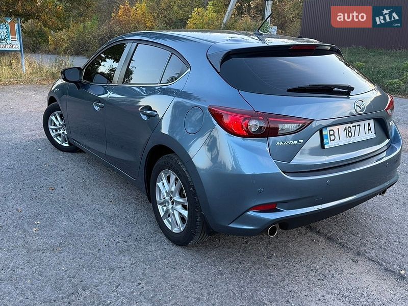 Хэтчбек Mazda 3 2015 в Полтаве
