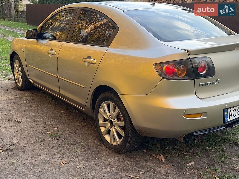 Седан Mazda 3 2006 в Луцьку