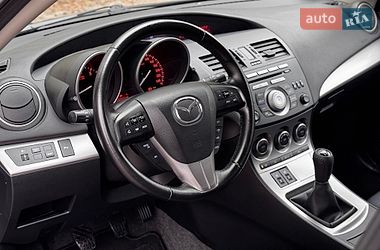 Хэтчбек Mazda 3 2010 в Виннице