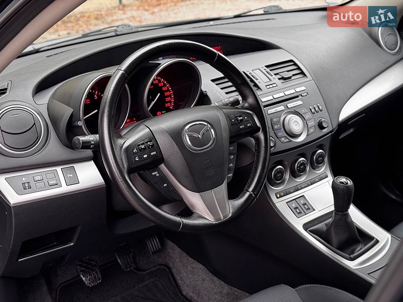 Хэтчбек Mazda 3 2010 в Виннице