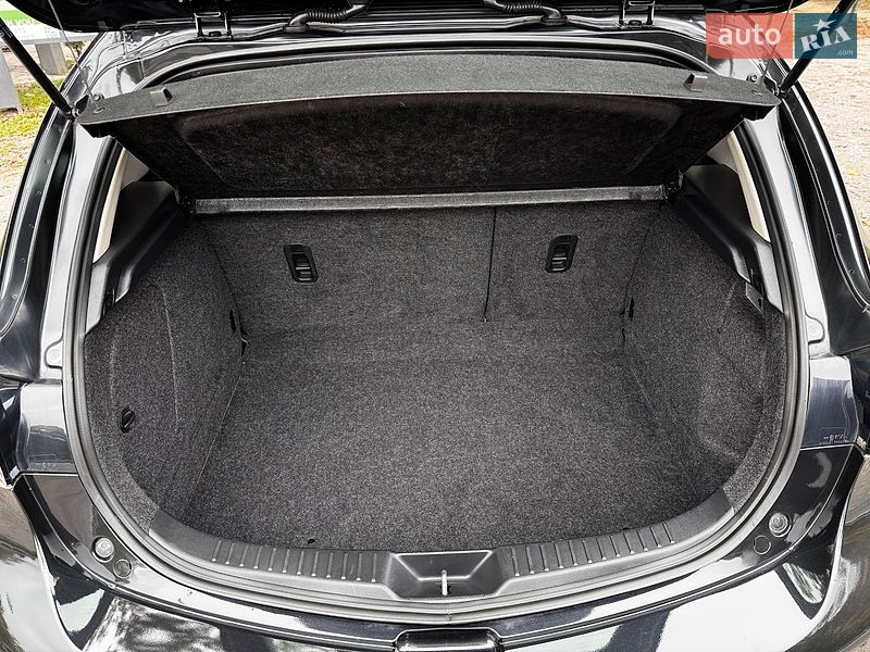 Хэтчбек Mazda 3 2010 в Виннице