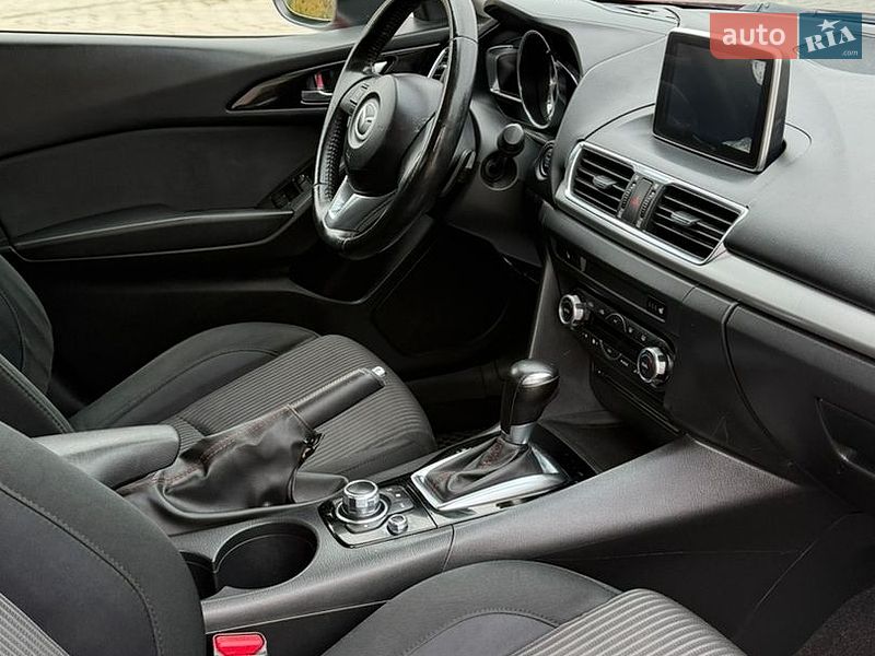Седан Mazda 3 2013 в Черкассах
